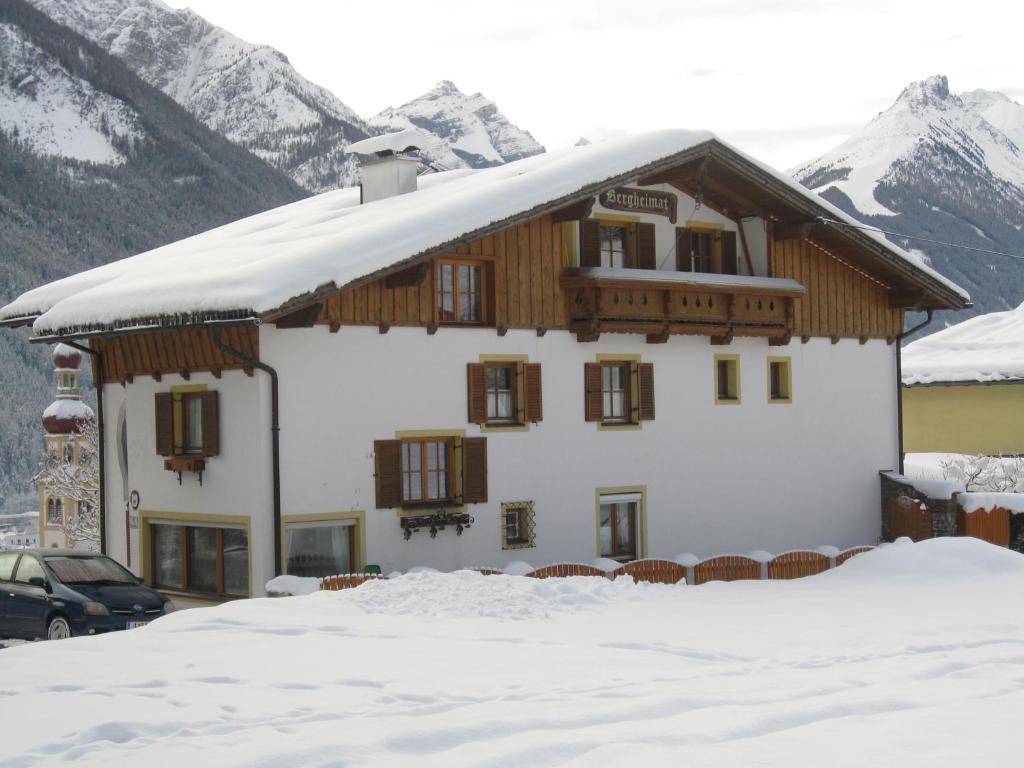 Haus Bergheimat - Familie Oberacher Guest House Fulpmes Eksteriør bilde